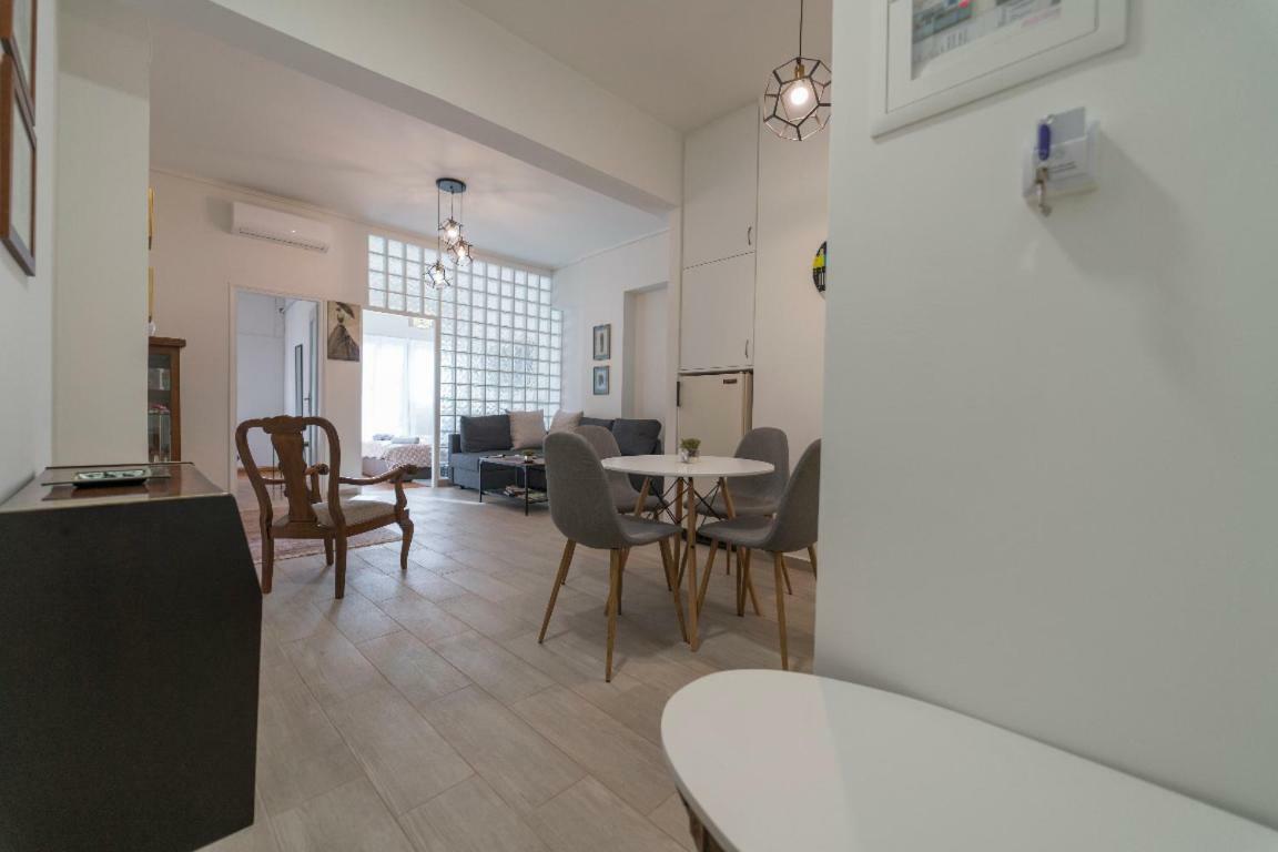 Piraeus_Faliro_Cosy Apartment ภายนอก รูปภาพ